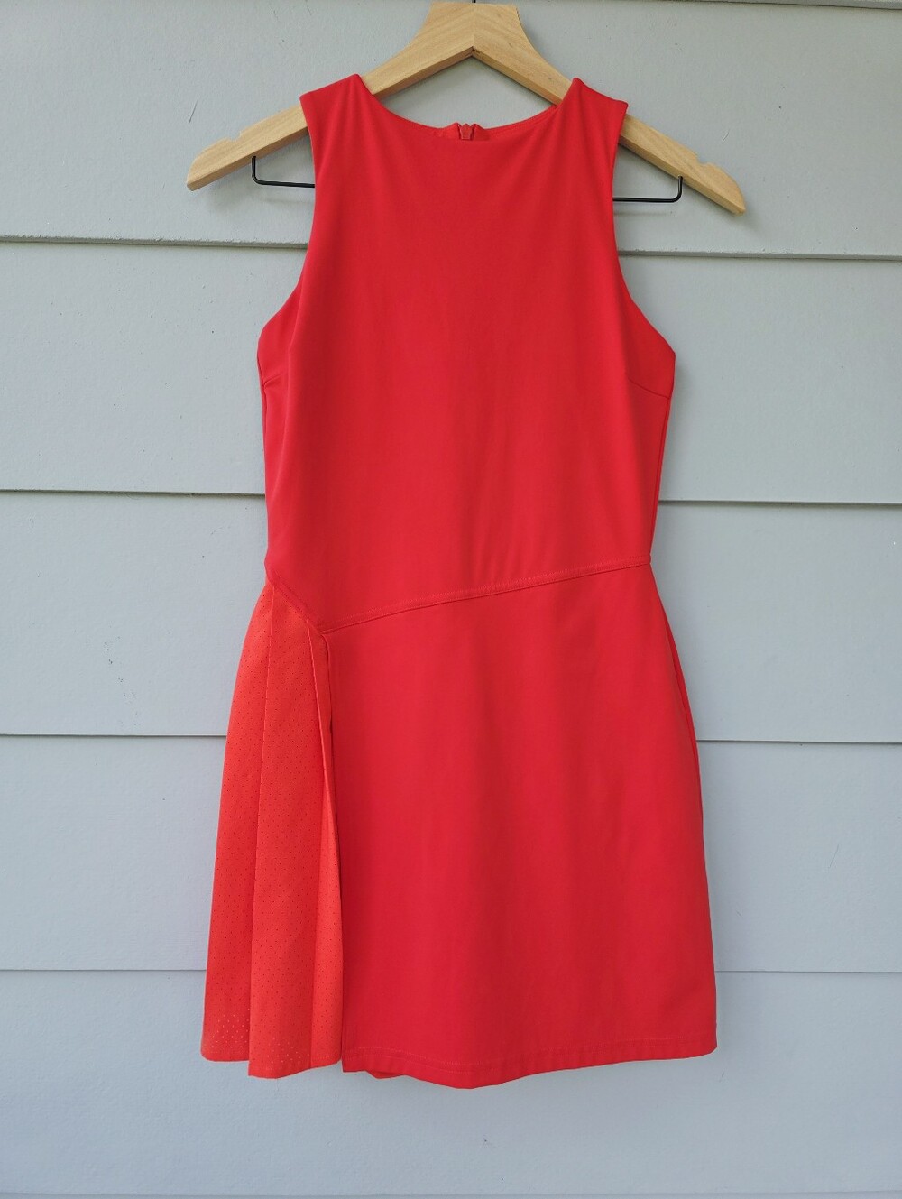 Lululemon Nulux Asymmetrical Tennis Dress (6). MRSN $138 - Picture 3 of 16